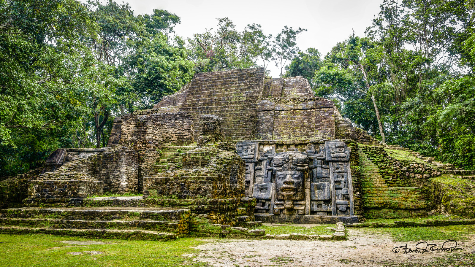 Lamanai